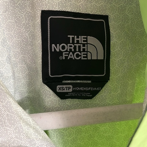 NWOT THE NORTH FACE VENTURE JACKET WOMEN'S, Budding Green - XS - Picture 7 of 7